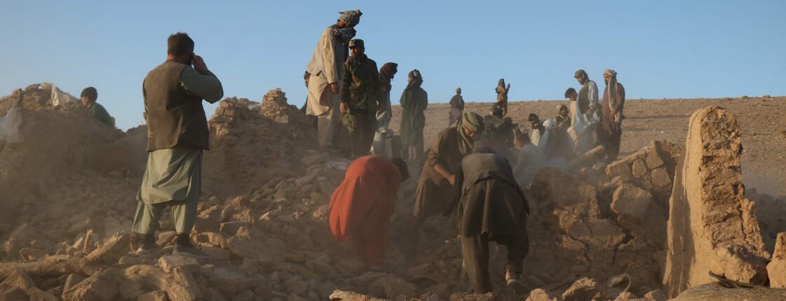 TOPSHOT-AFGHANISTAN-EARTHQUAKE