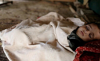 Schlafendes Baby in Syrien