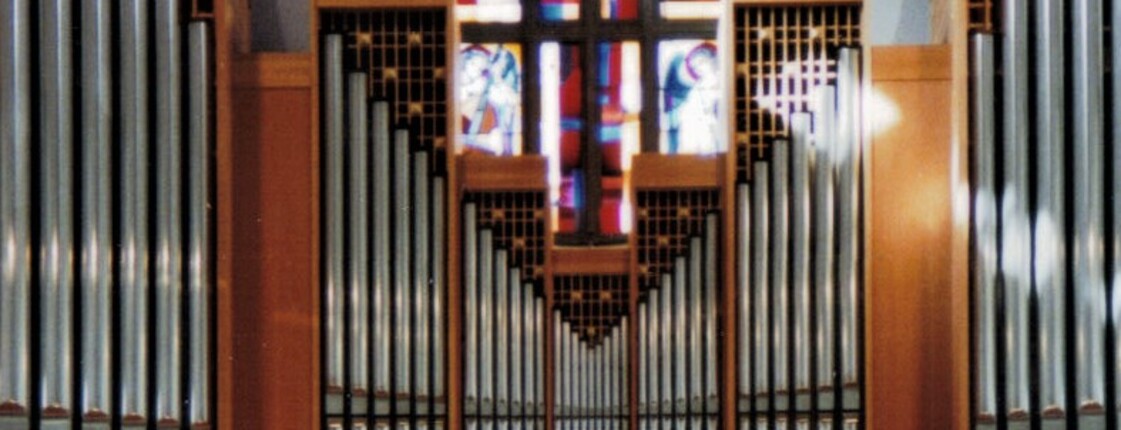 Alte Holzorgel in Lustenauer Kirche
