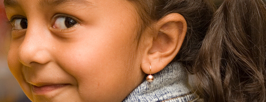 Portrait Mädchen mit Migrationshintergrund