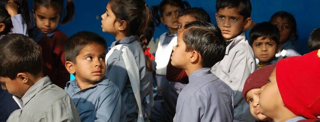 Schulbildung und Zukunft für Kinder in Karachi Pakistan