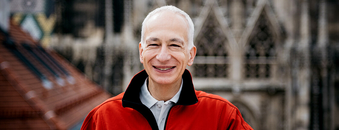 Portraitfoto von Caritaspräsident Michael Landau.